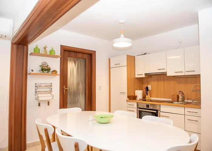 Apartment Classic Near The Center